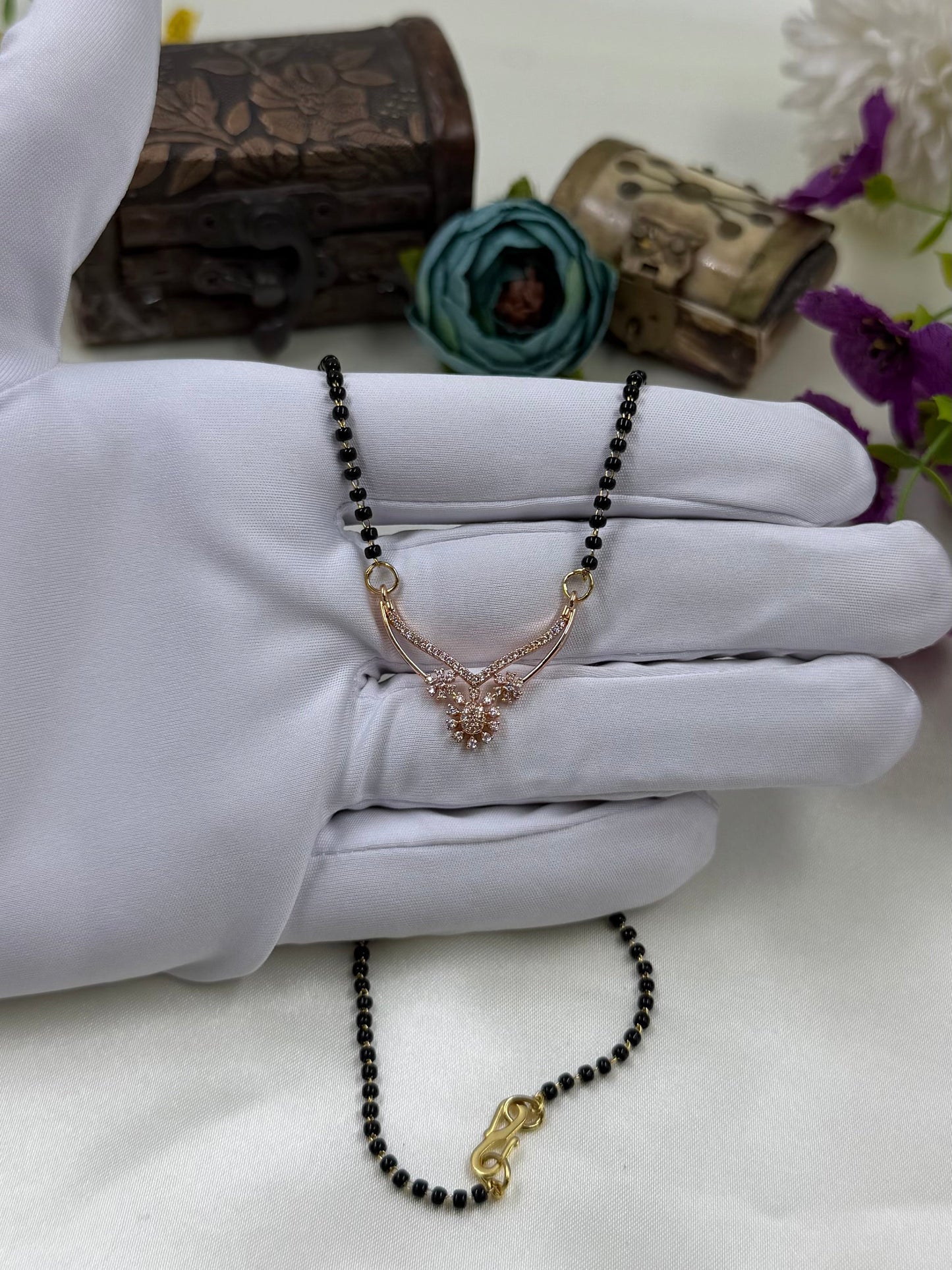 Double Arc V-Drop Rose Gold Mangalsutra