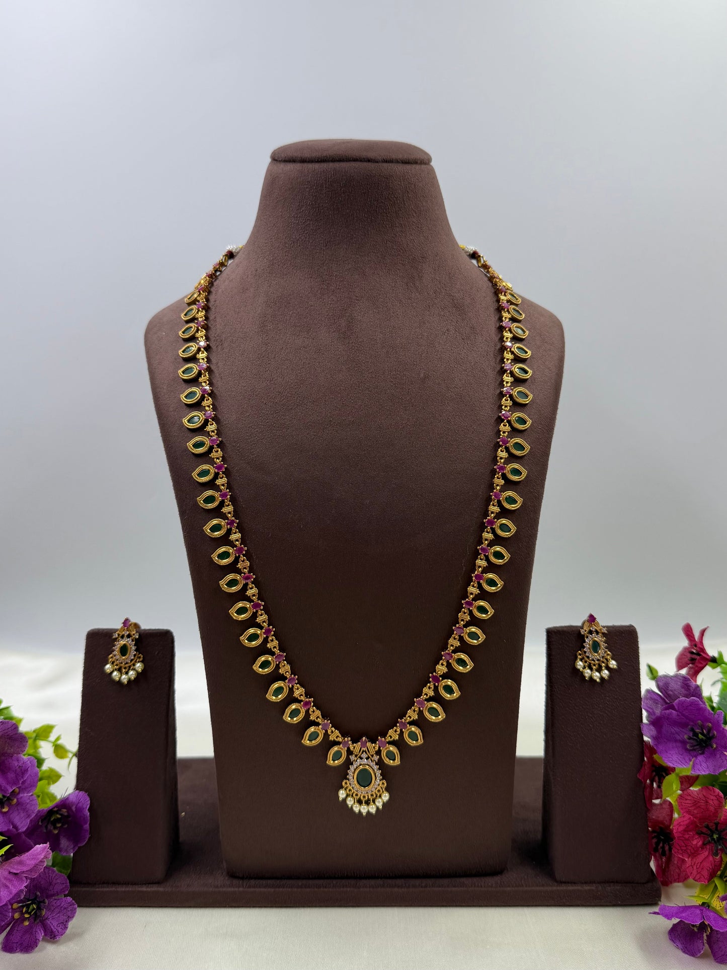 Riddhi Victorian Long Necklace