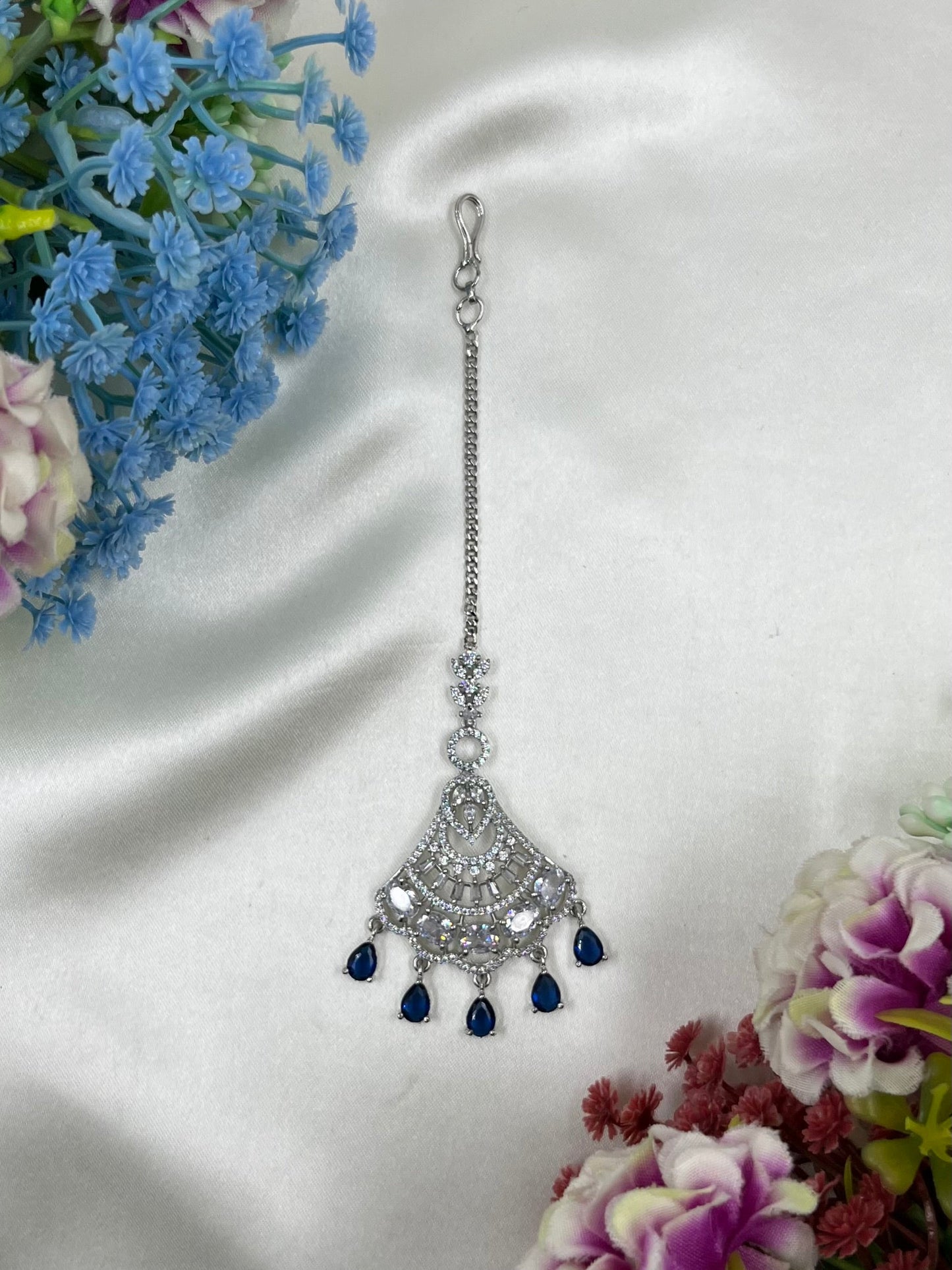 Daniela American Diamond Mang Tika