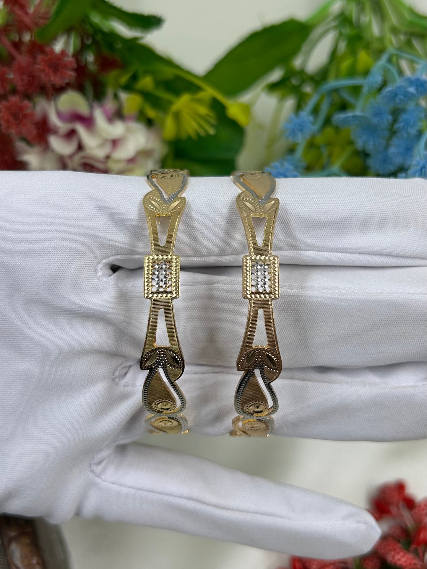 Vrinda Premium Two-tone Bangles