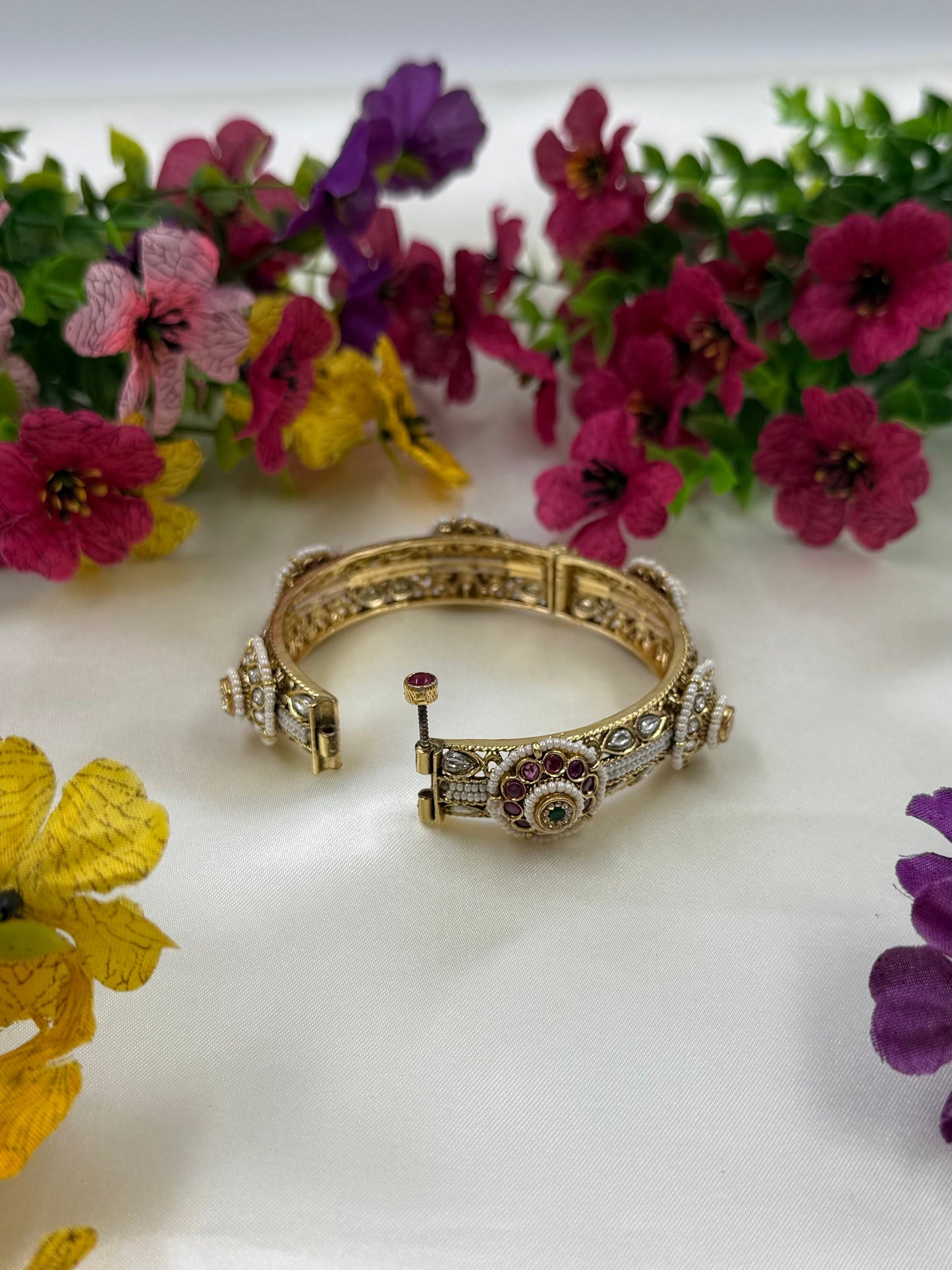 Chaitanya Chorski Bangle (Openable)