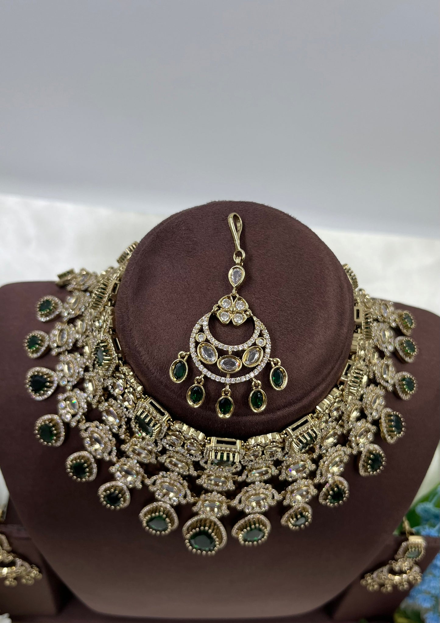 Dhara Victorian Choker Necklace
