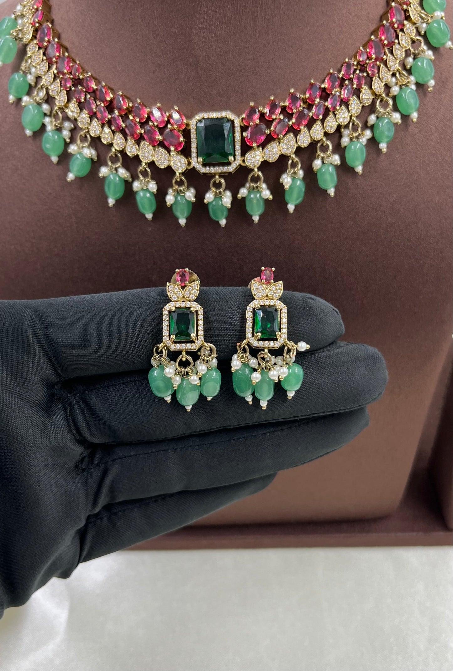 Kavita Victorian Premium Necklace