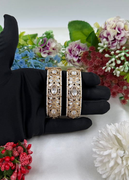 Indu Moissanite Bangles (Openable)