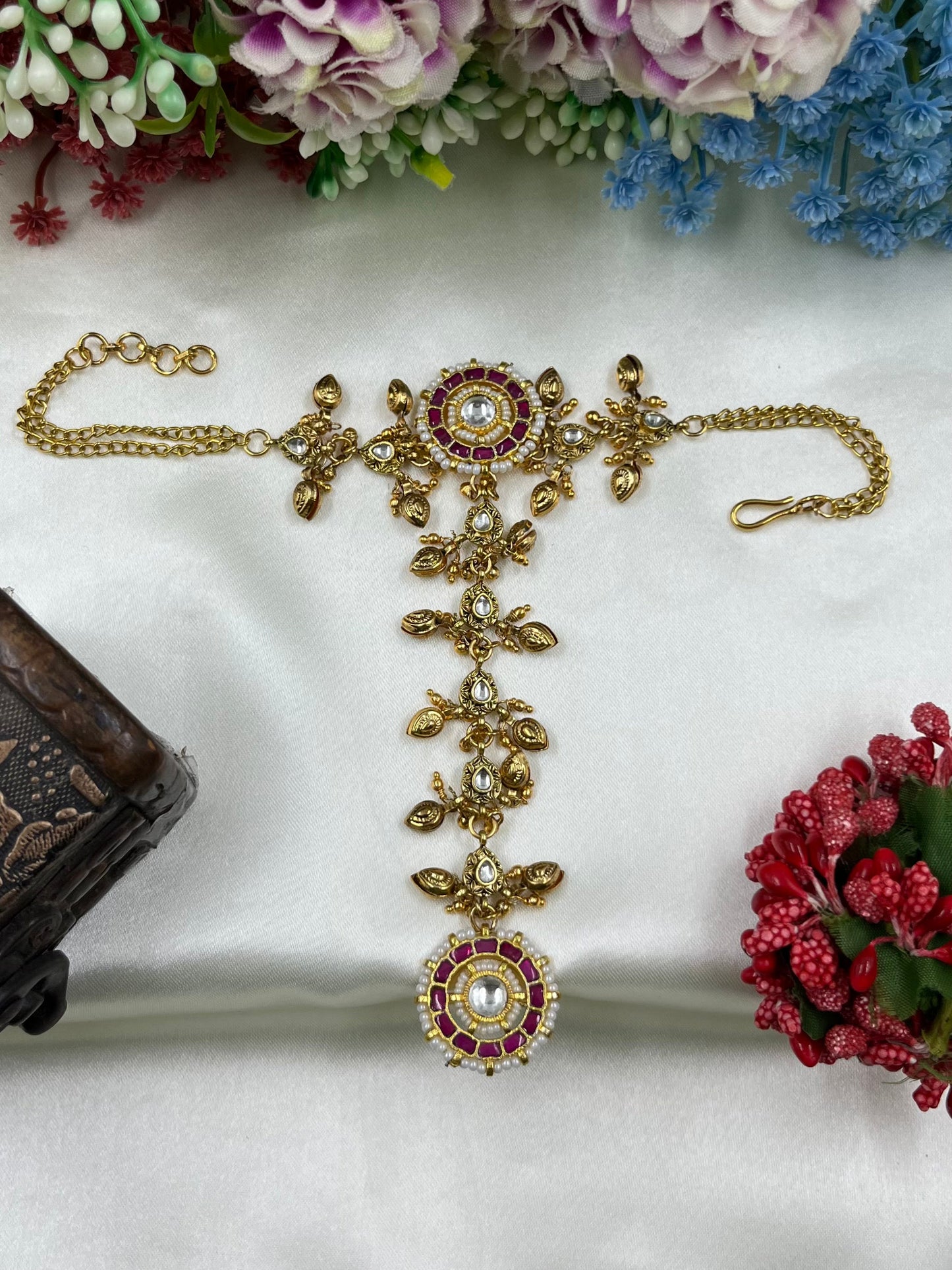 Raksha Pachi Kundan Hath Panja (One Pis)