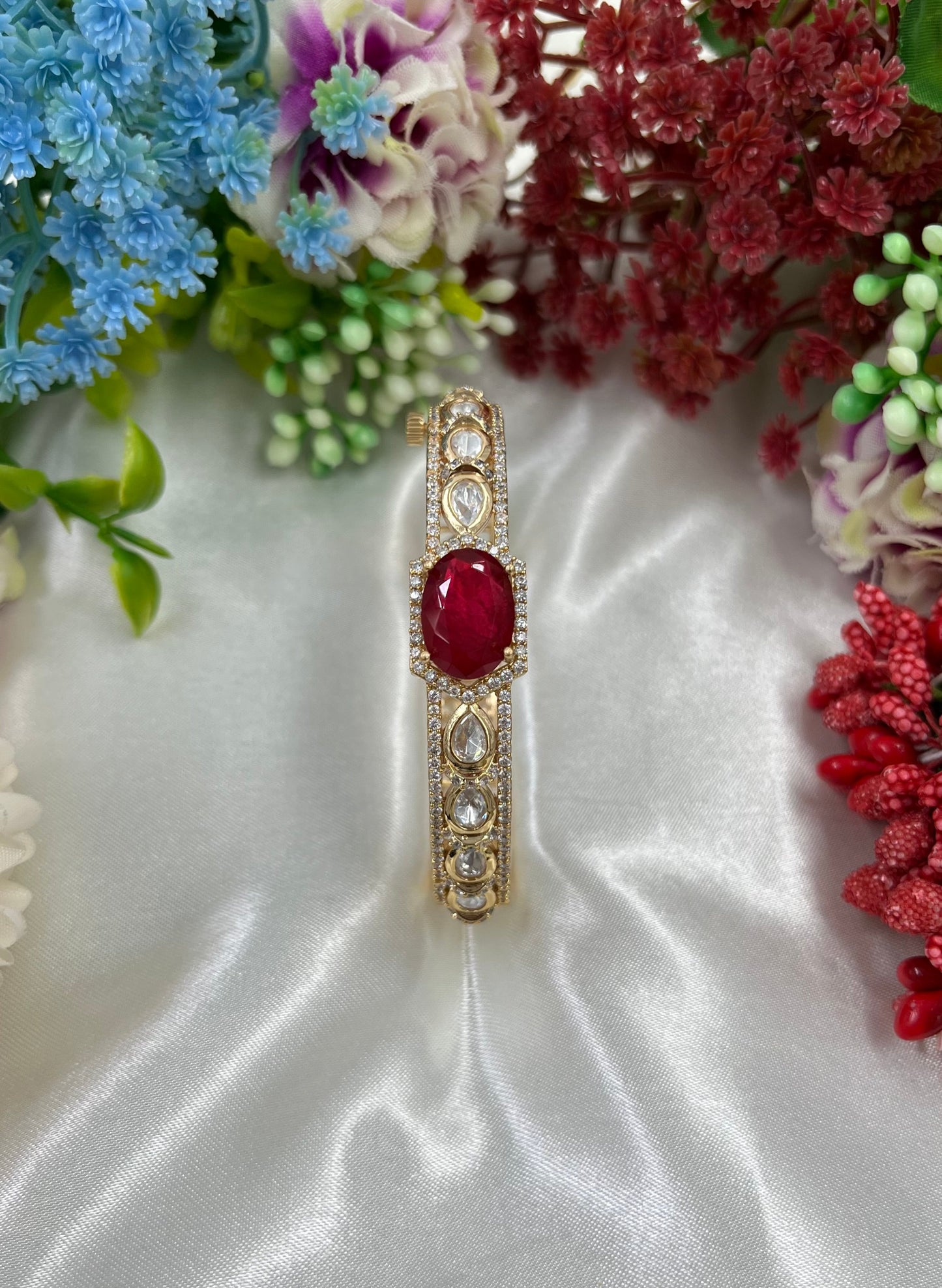 Auravya Moissanite Kundan Bracelet (Openable)