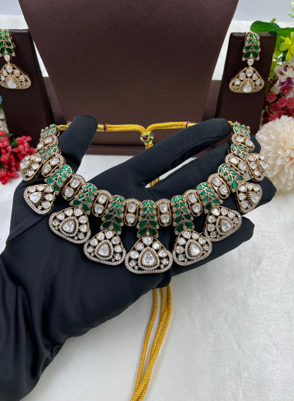 Tanvi Moissanite Antique Polish Necklace