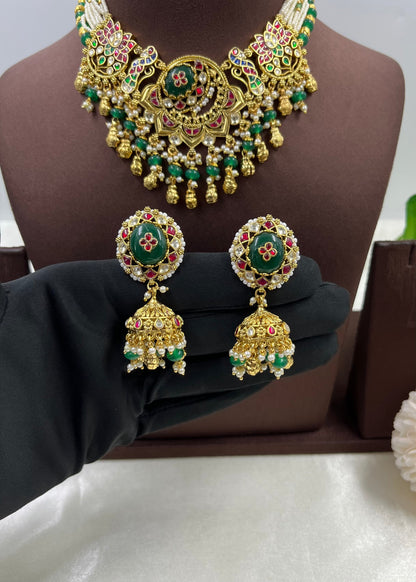 Bhavika Pachi Kundan Necklace