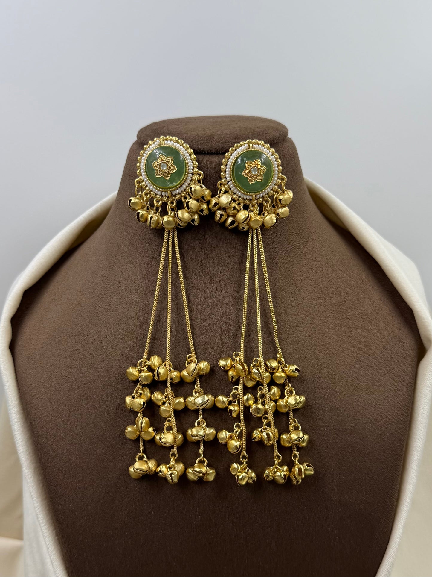 Minal Kashmiri Earing