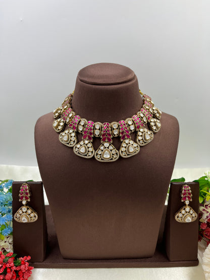 Tanvi Moissanite Antique Polish Necklace