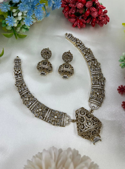 Prachi Victorian Necklace