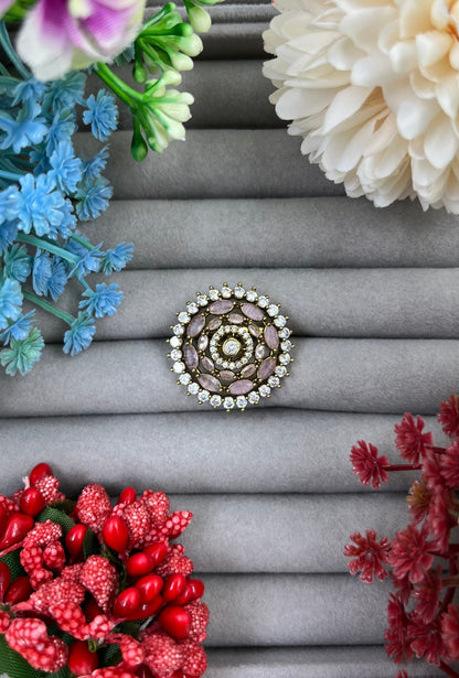 Regal Victorian Ad Ring