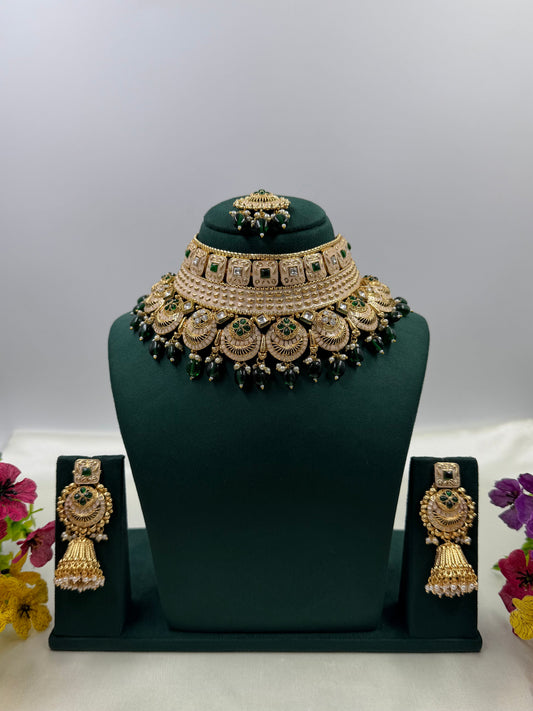 Suvarna Rajwadi Choker