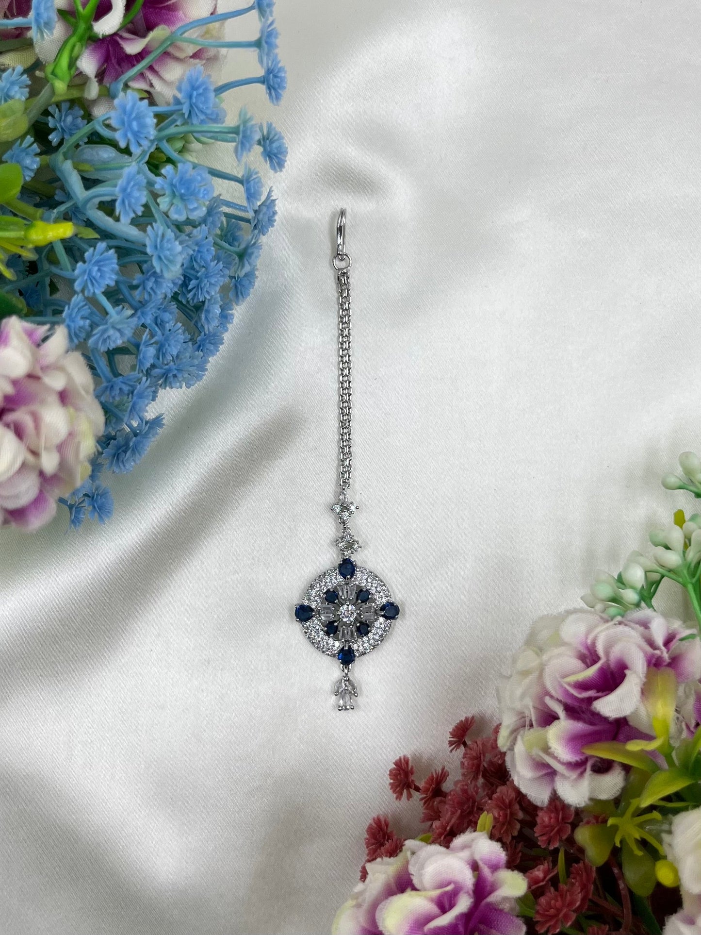 Autumn American Diamond Mang Tika