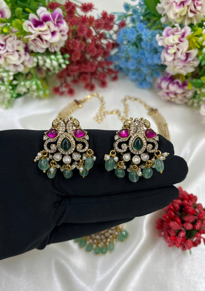 Pakhi Victorian Premium Hasli Necklace
