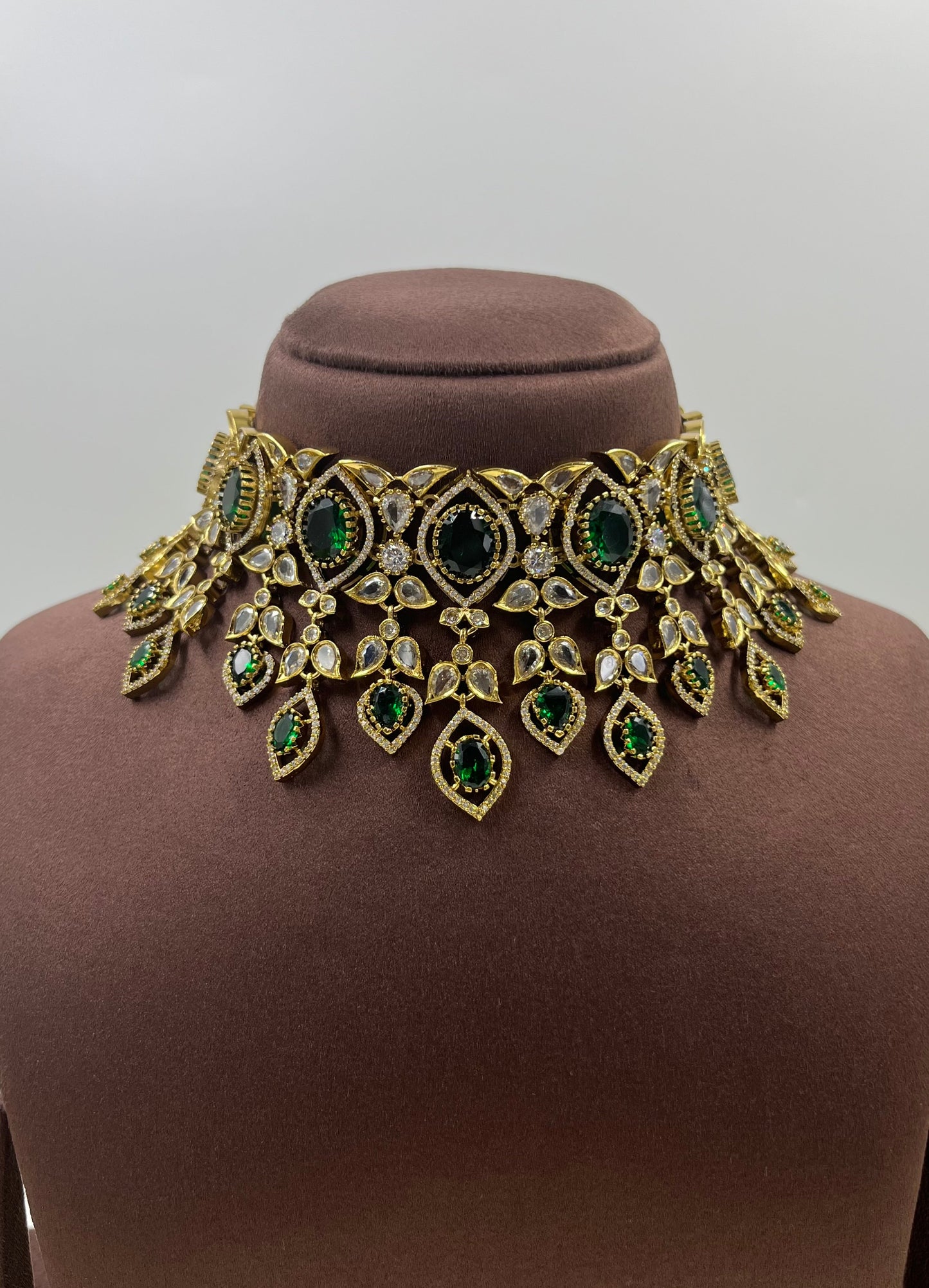 Vaishnavi Victorian Choker Necklace