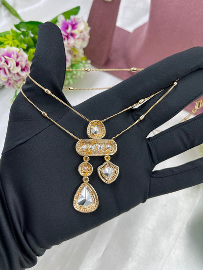 Ridhima Minimal Kundan Necklace