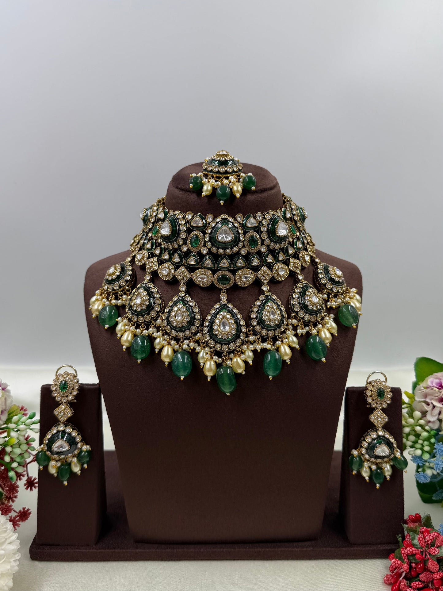 Avantika Polki Kundan Semi Bridal Set