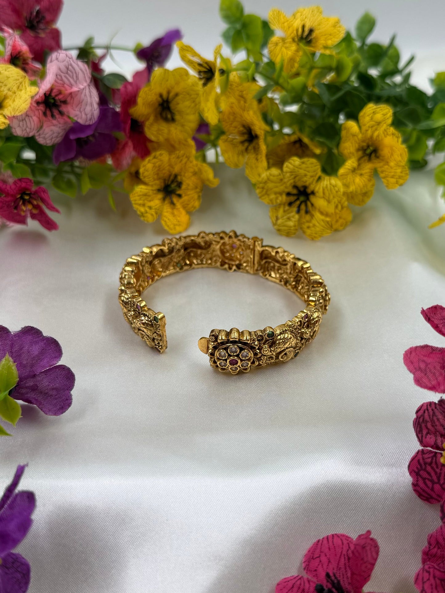 Radhika South Temple Bangles (Openable)