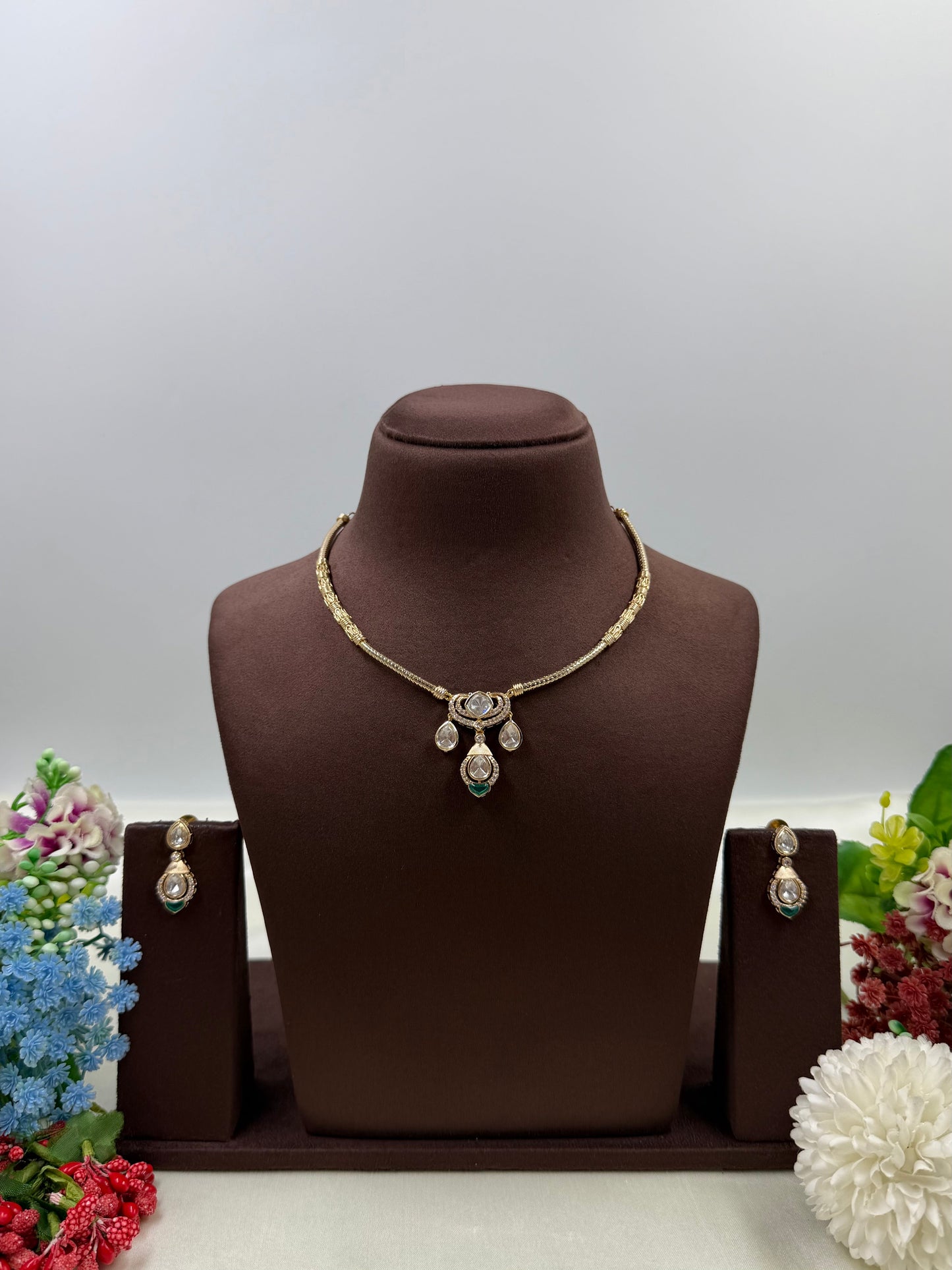 Norika Moissanite Hasli Necklace