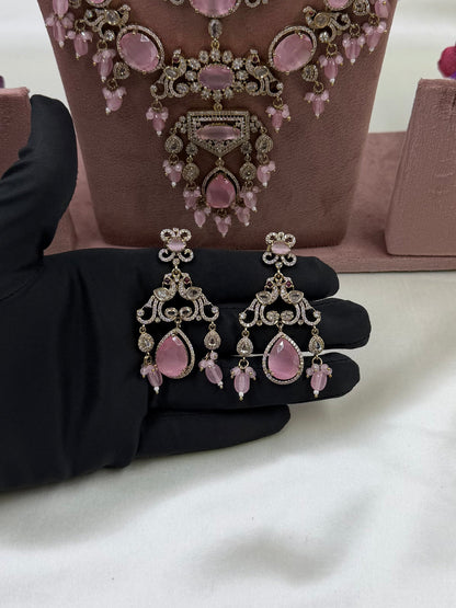 Nyra Victorian Ad Combo Set