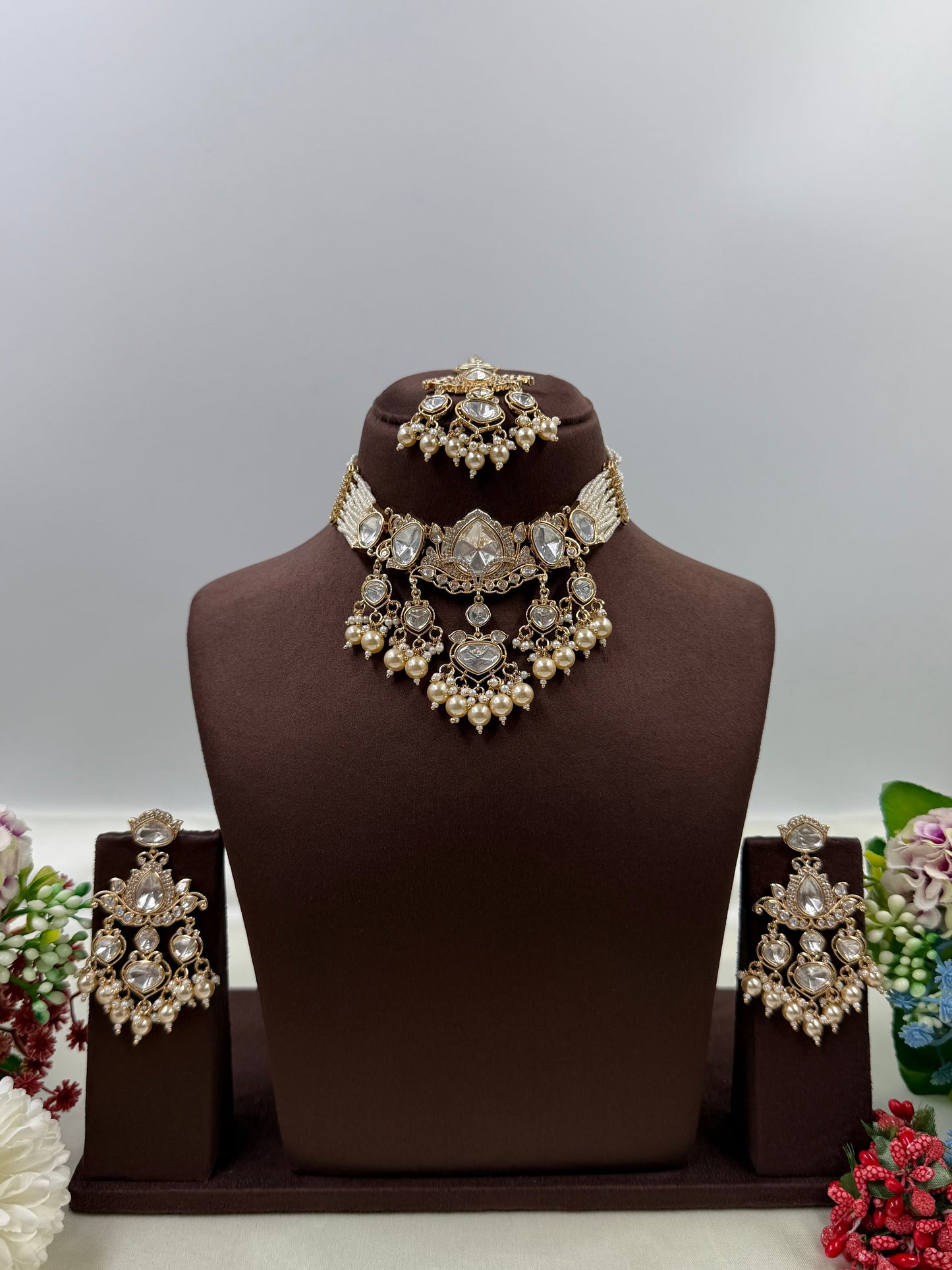 Jharokha Moissanite Kundan Choker