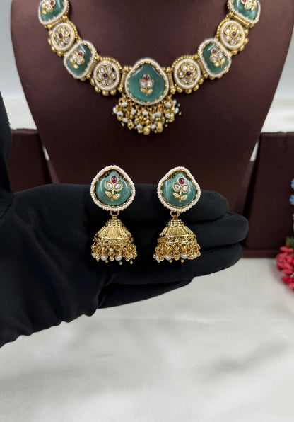 Amara Emerald Elegance Necklace