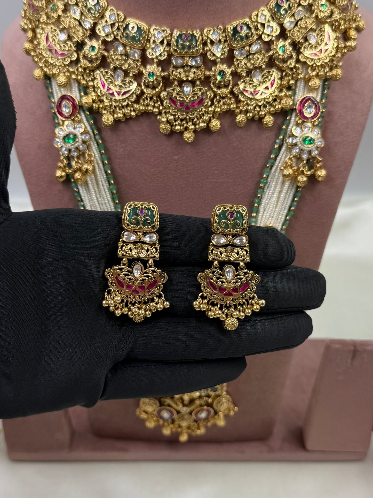 Madhuri Premium Heritage Combo Set