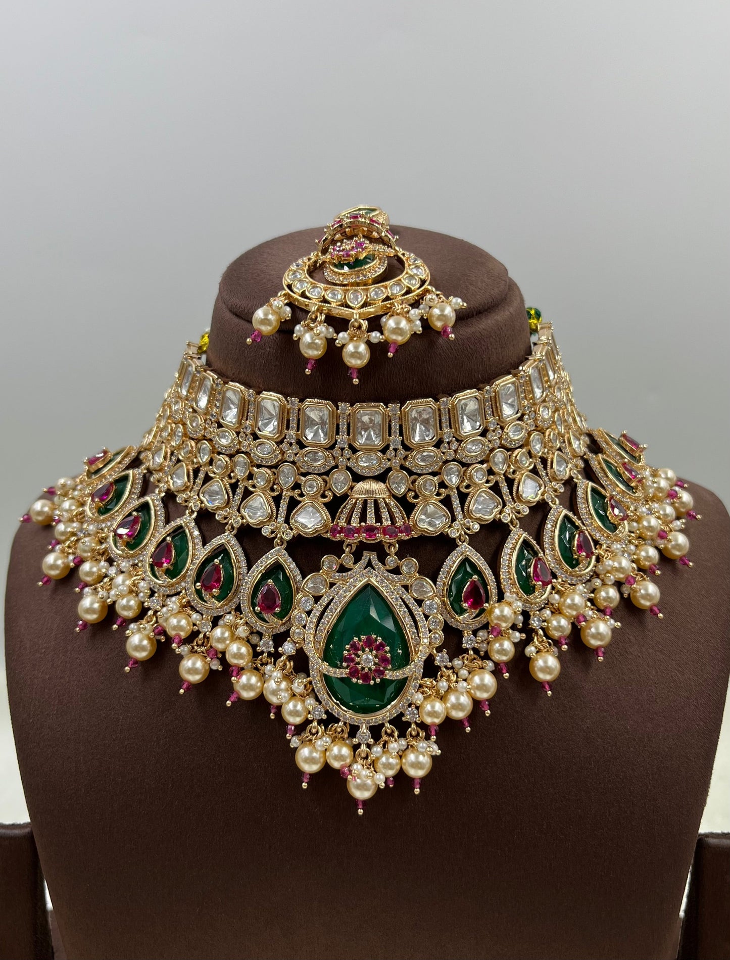 Bhargavi Moissanite Kundan Choker Necklace