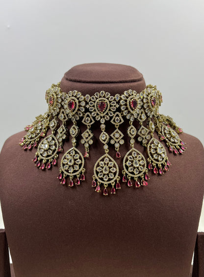 Hira Victorian Ad Choker Necklace