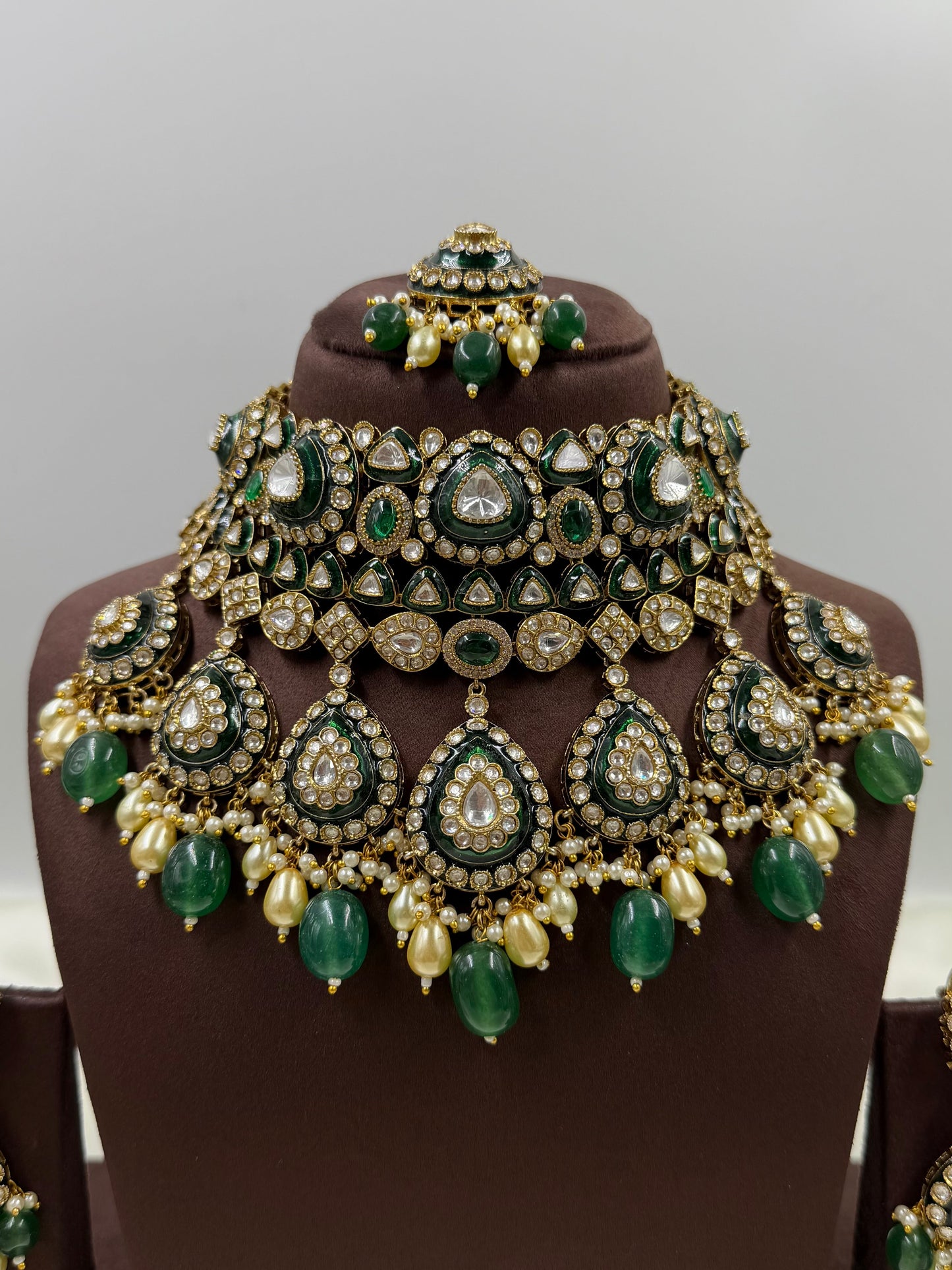 Avantika Polki Kundan Semi Bridal Set