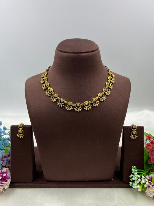 Fiona Delicate Golden Necklace Set