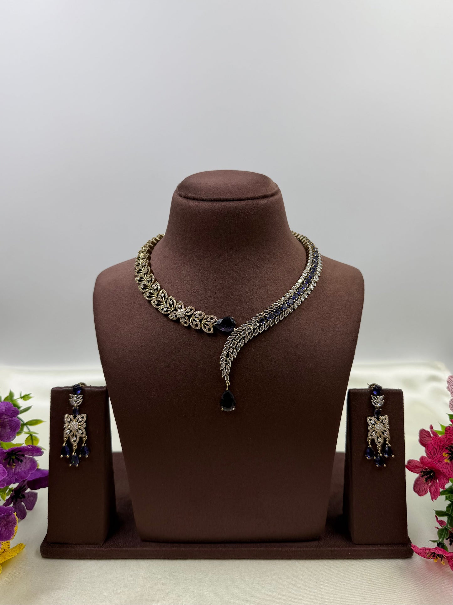 Suhani Victorian Premium Necklace