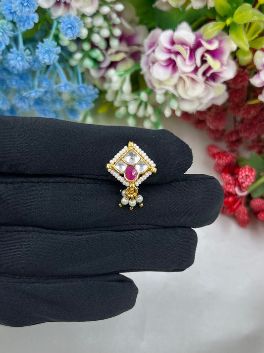 Vinita Pachi Kundan Nose Ring