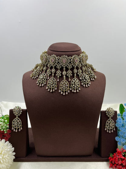 Hira Victorian Ad Choker Necklace