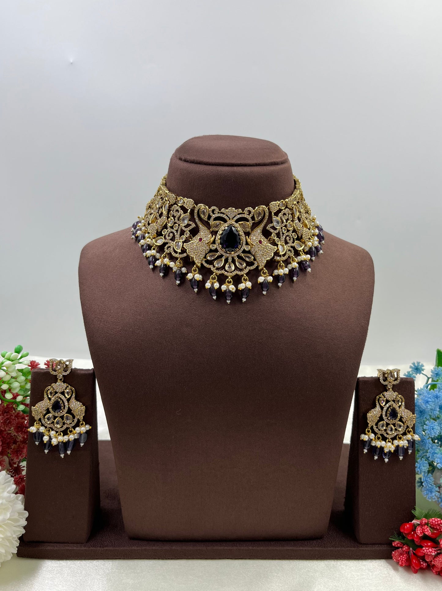 Heena Victorian Choker Necklace Set
