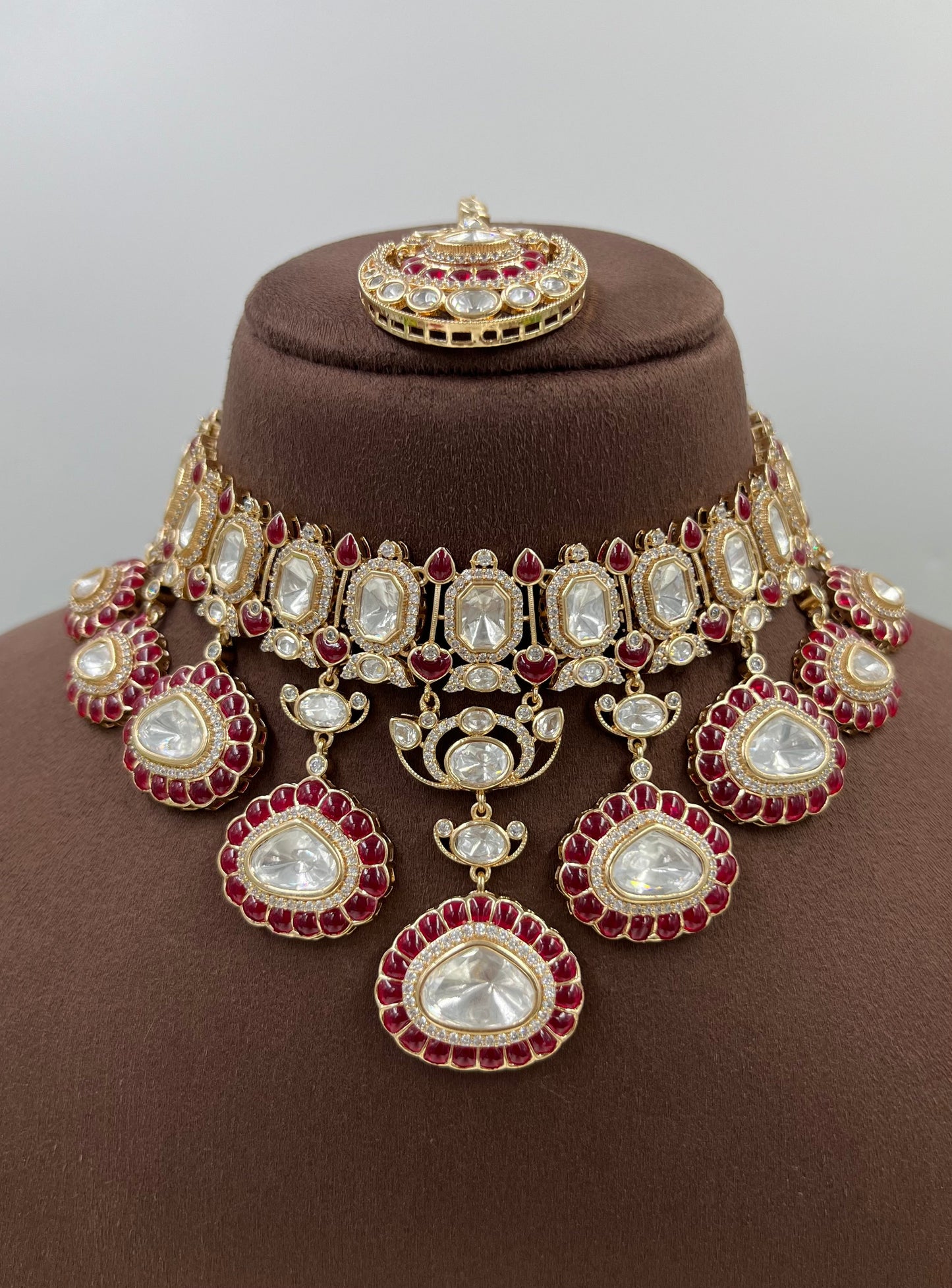 Apeksha Moissanite Kundan Necklace