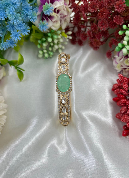 Auravya Moissanite Kundan Bracelet (Openable)