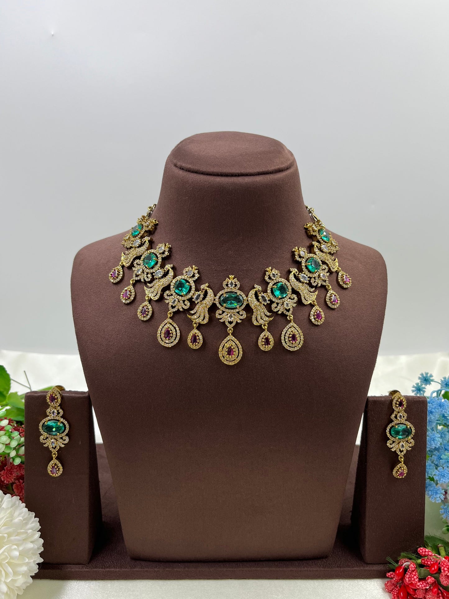 Nova Victorian Necklace Set