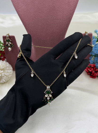 Himani Victorian Chain Pendant Necklace