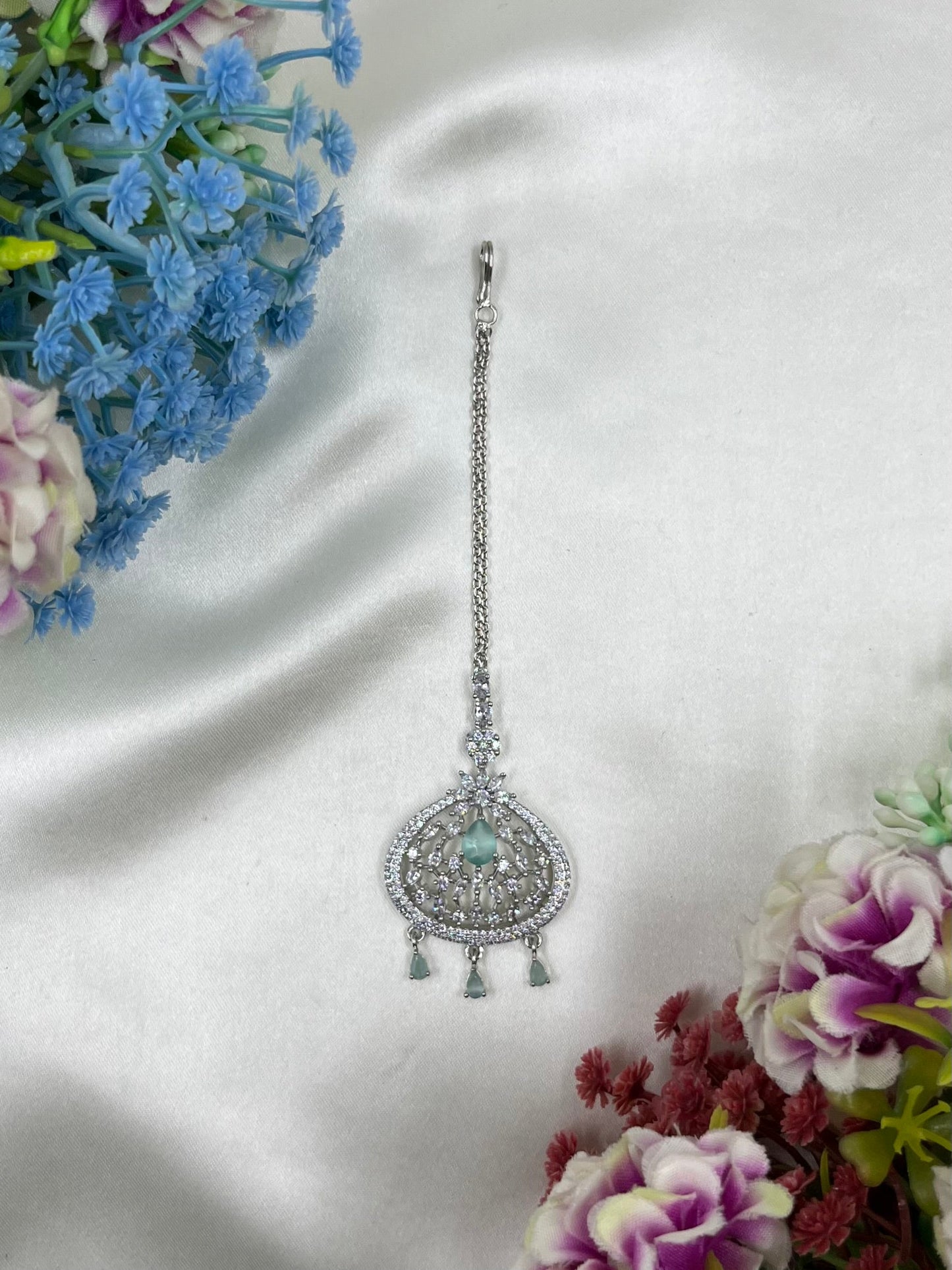 Daisy American Diamond Mang Tika