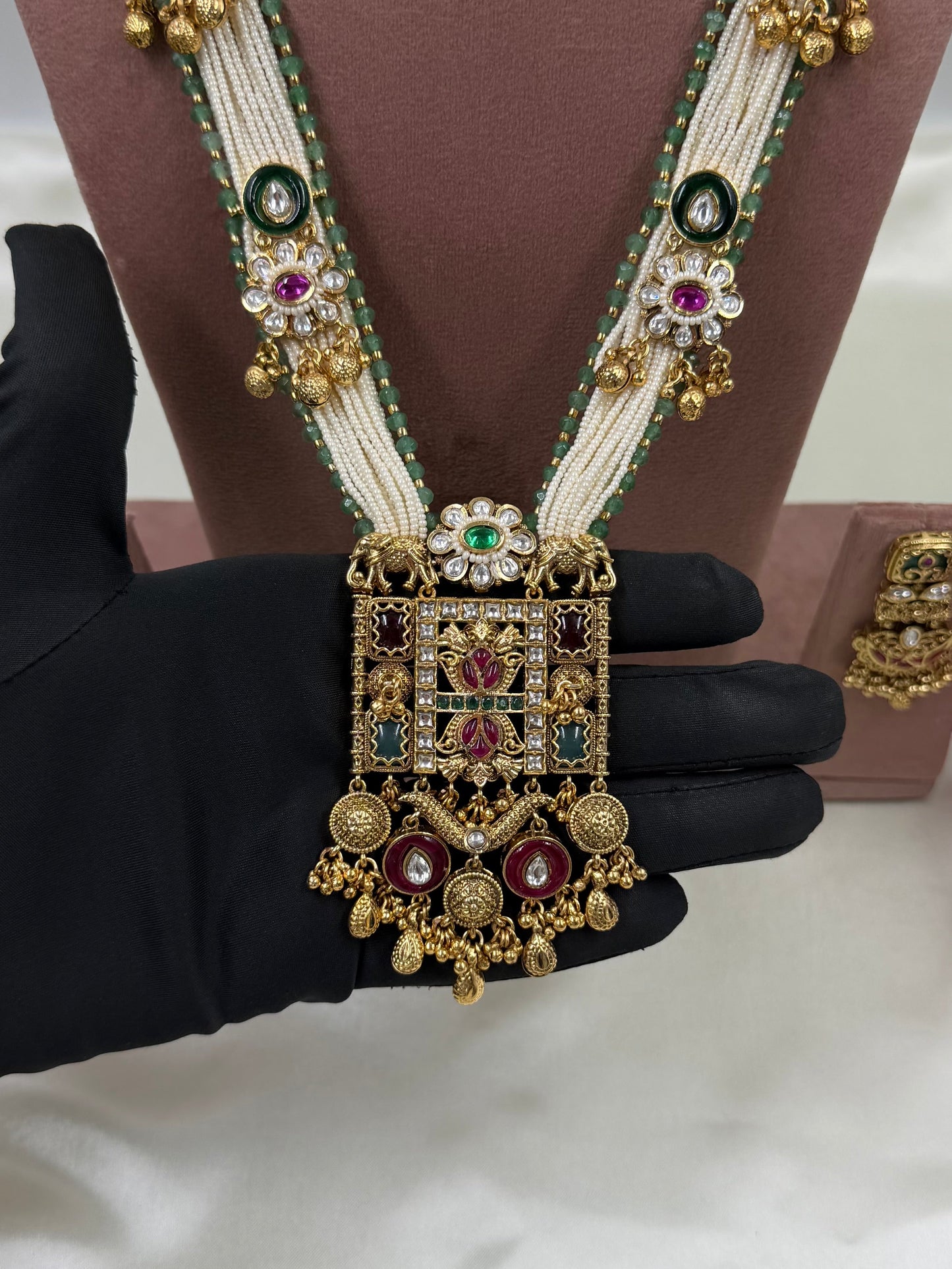 Madhuri Premium Heritage Combo Set