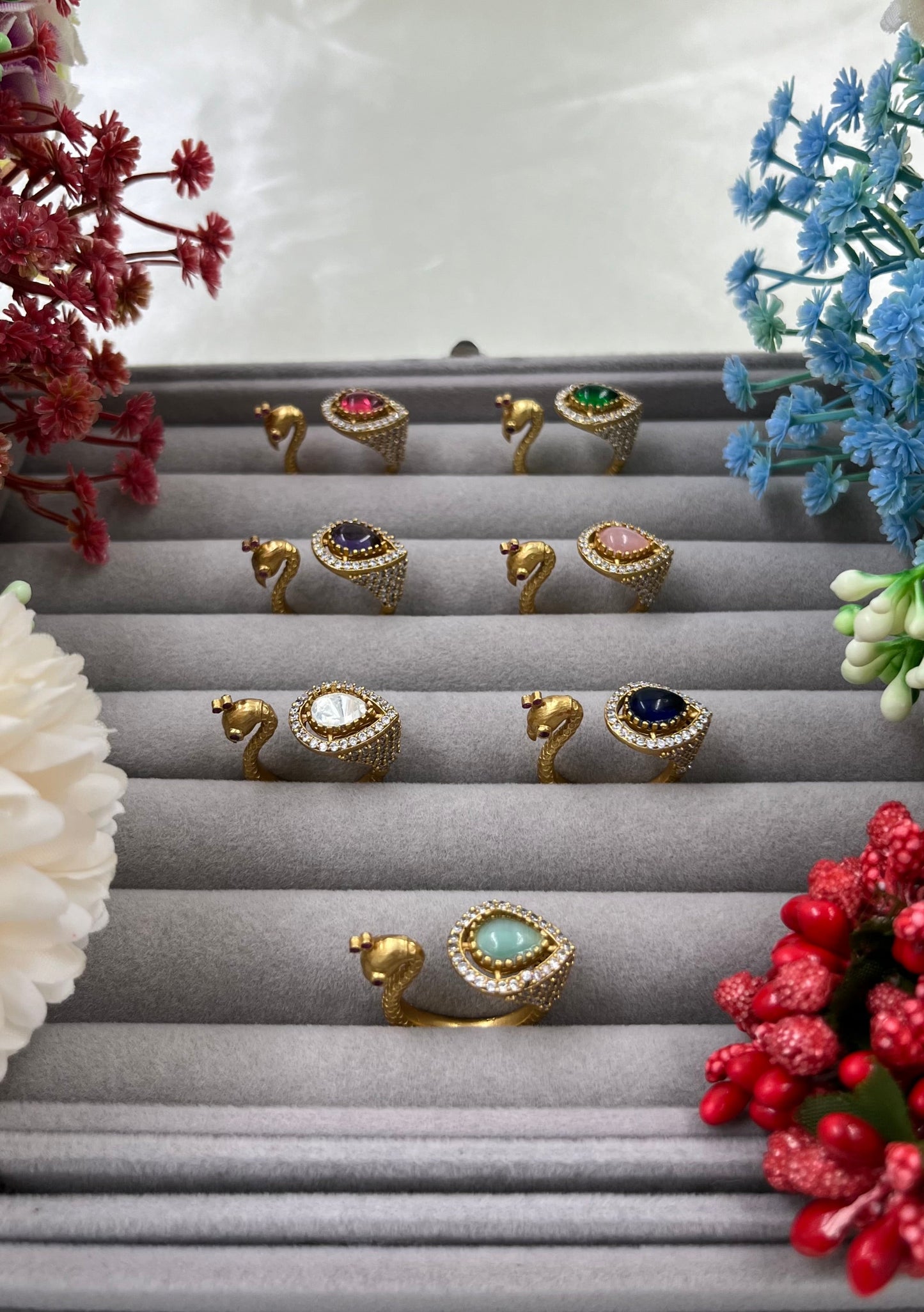 The Royal Peackok Adjustable Kundan Finger Ring (Adjustable)