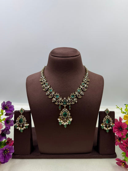 Aroosa Premium Victorian Necklace