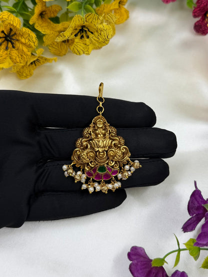 Monami Pachi Kundan South Mang Tika