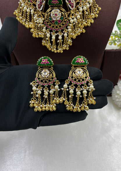 Khushi Pachi Kundan Necklace Set