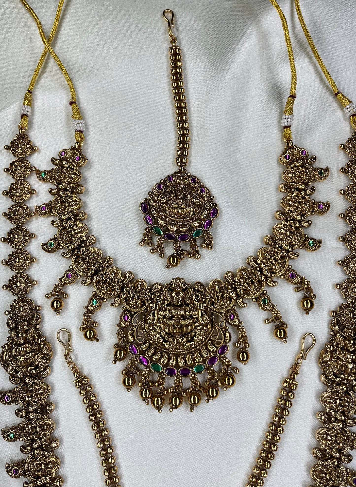 Bridal Temple Jewelry Set with Lakshmi Design