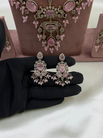 Nyra Victorian Ad Combo Set