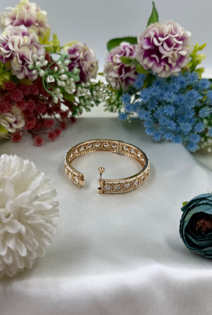 Dhriti Moissanite Bangles (Openable)