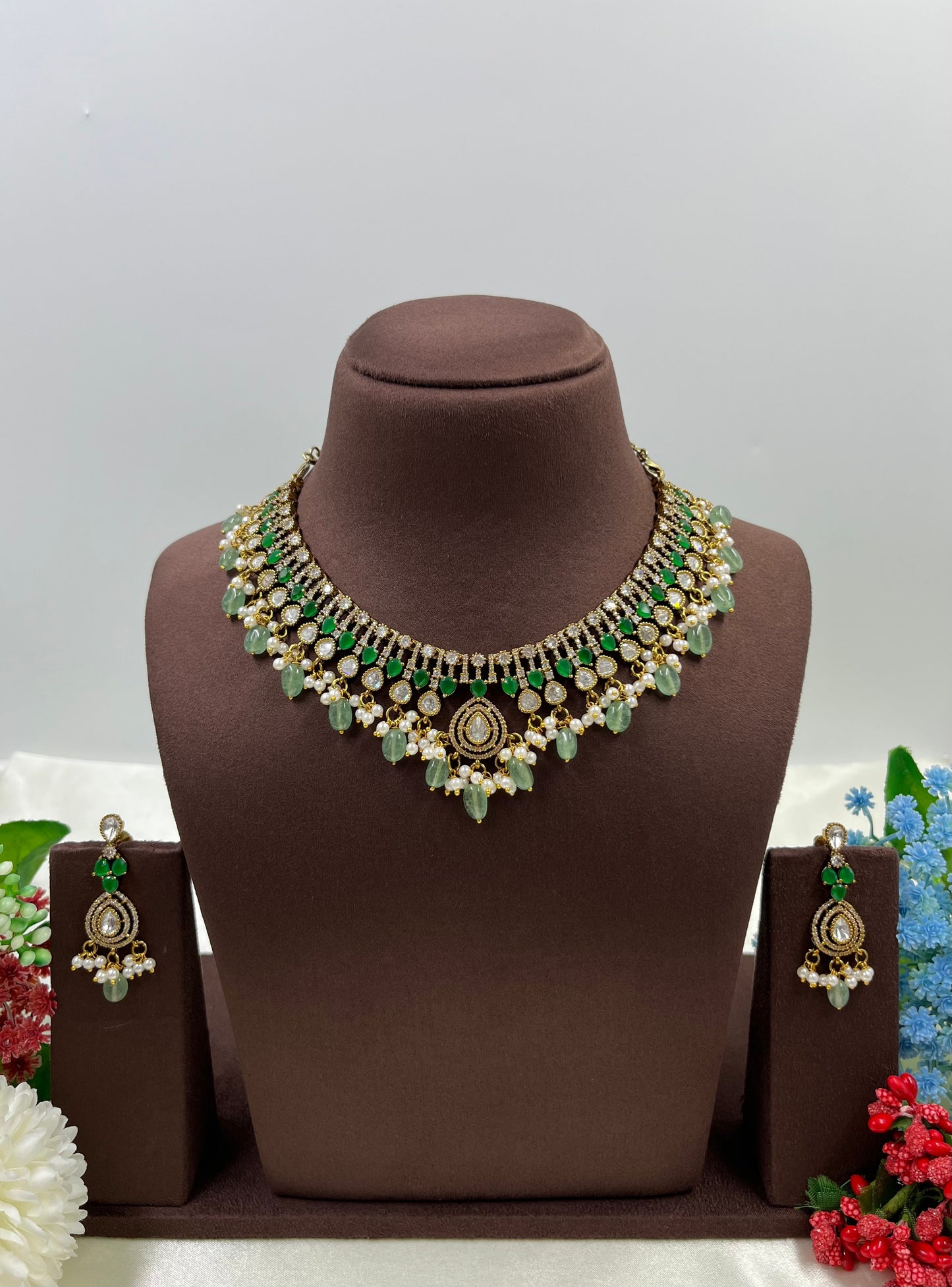 Nisha Victorian Delicate Necklace